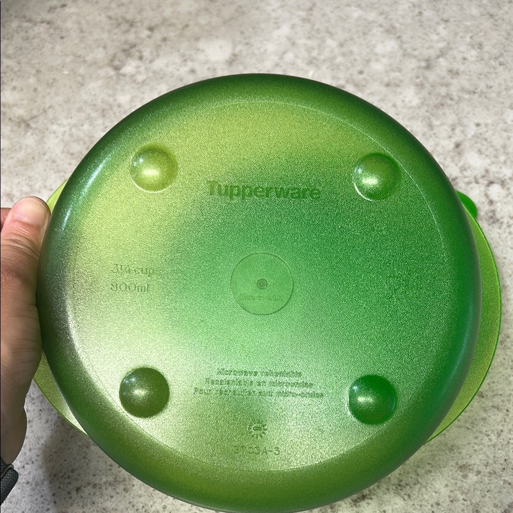 Tupperware Bright Green Round Container - Picture 6 of 6